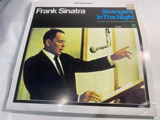 Frank Sinatra &ndash; Strangers In The Night