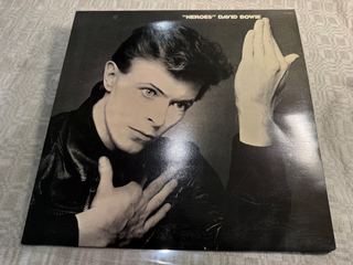 David Bowie &ndash; "Heroes"